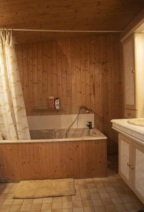 Manarola - 10pers/4ch - Jacuzzi & Jardin * Longjumeau